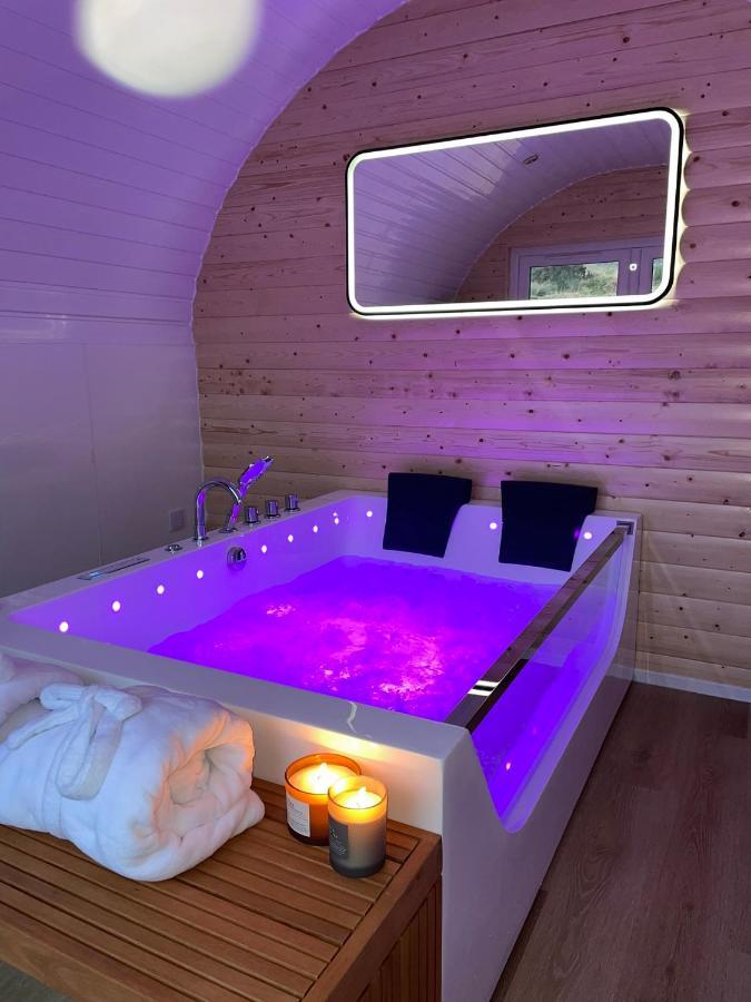 פורט ויליאם Apex Studio Pod & Jacuzzi Bath מראה חיצוני תמונה