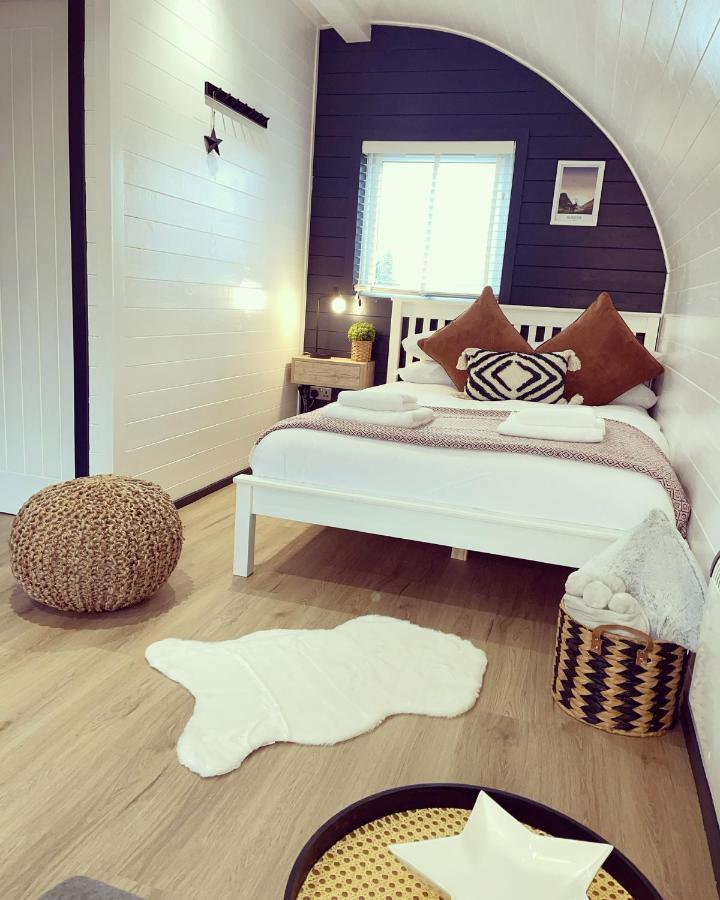 פורט ויליאם Apex Studio Pod & Jacuzzi Bath מראה חיצוני תמונה